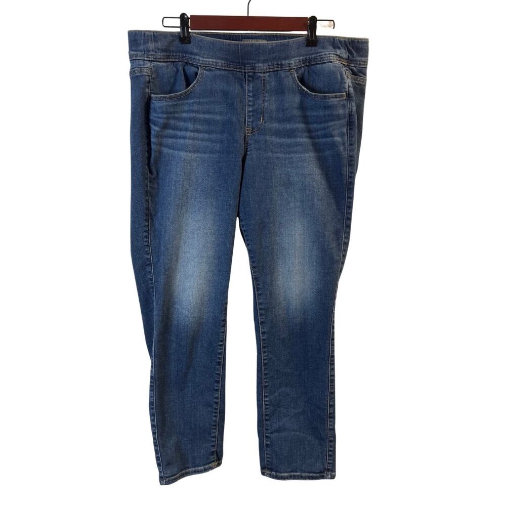 torrid Women's Straight Leg Pull on Jeans - 1S